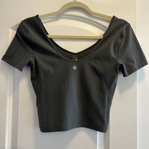 Lululemon crop workout top, grey, size 6. Never worn!